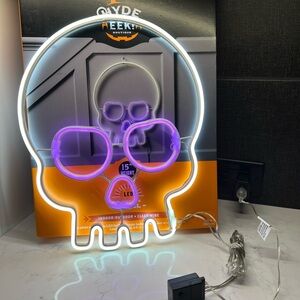 Halloween LED Faux Neon Skull White Purple Novelty Silhouette Light Hyde & EEK!